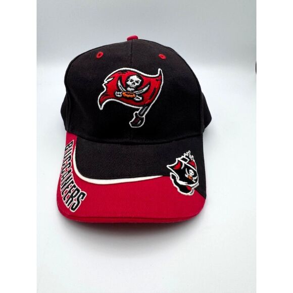Tampa Bay Buccaneers Baseball Hat NFL Team Black/Red/White Adjustable Cap EUC - Picture 1 of 8